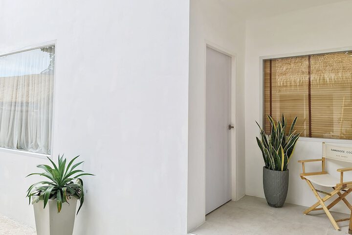Room 12 of 23