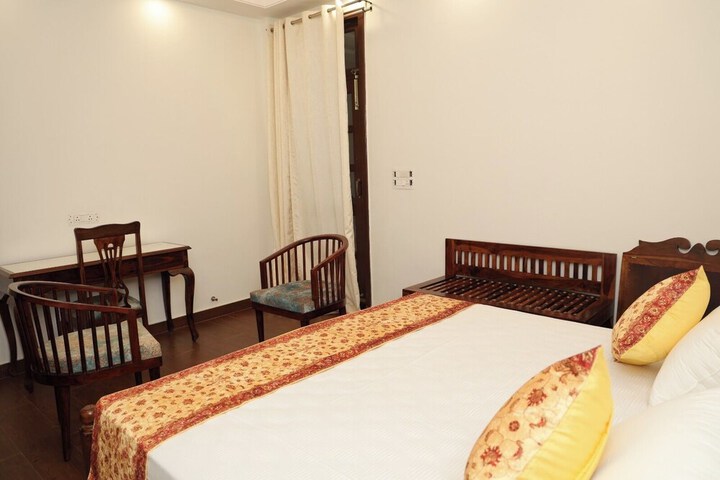 Room 12 of 49