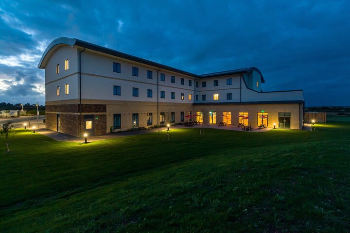 Hotel 80 of 93