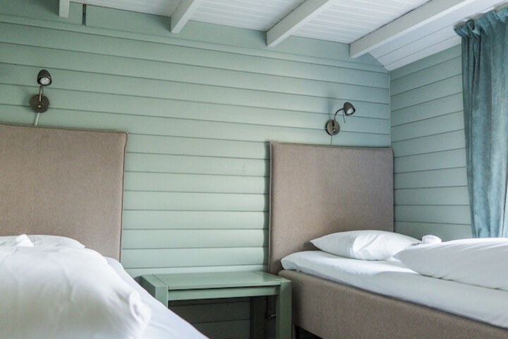 Room 45 of 204