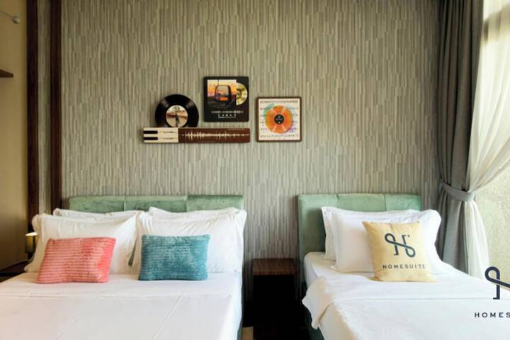 Room 72 of 326