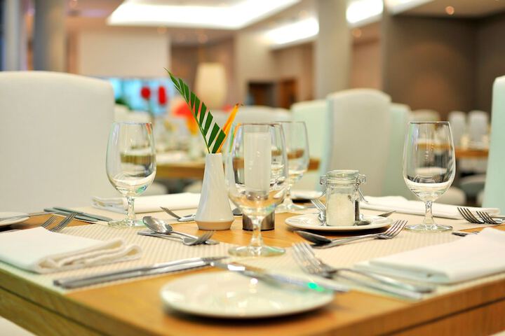 Dining 73 of 147