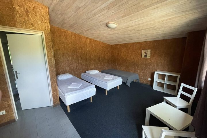 Room 14 of 28