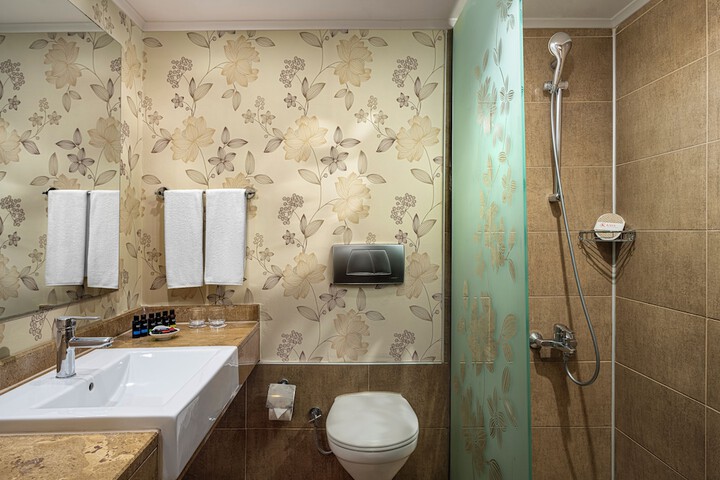 Room 10 of 78