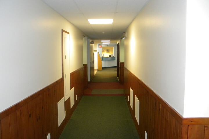 Ballroom/Hall 31 of 39