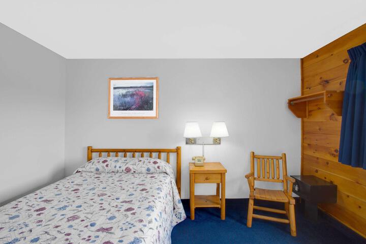 2 Double Beds (4 of 12)