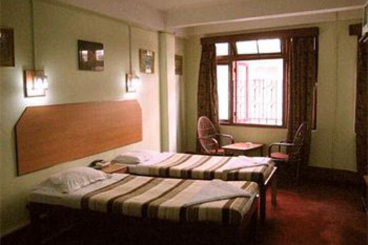 Room 10 of 23