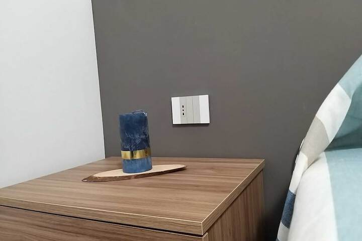 Room 12 of 20