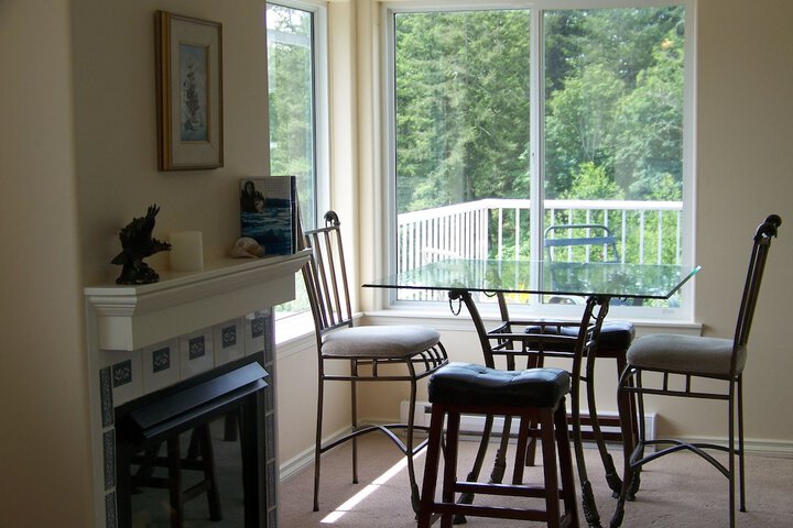 Room 6 of 48