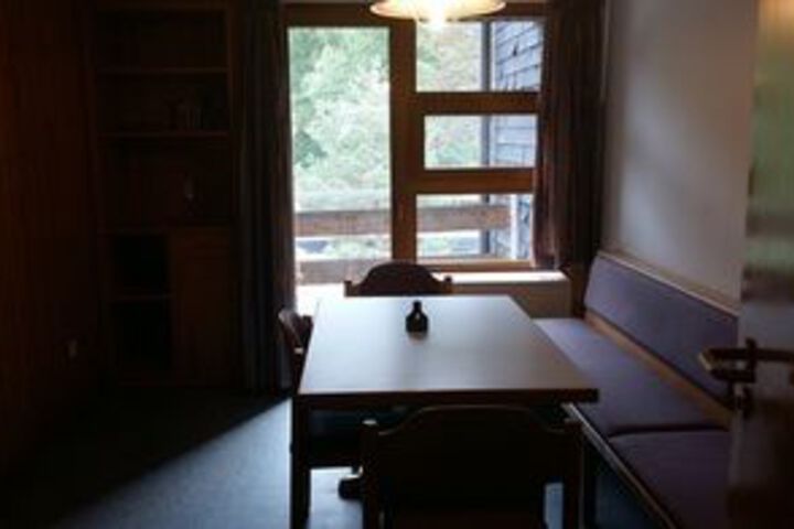 Room 49 of 79