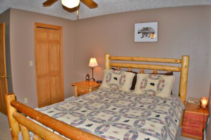 Room 13 of 23
