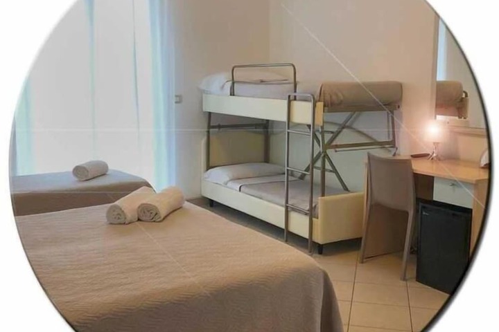 Room 15 of 43