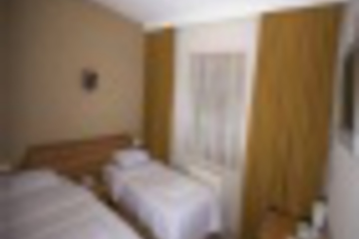 Room 159 of 216