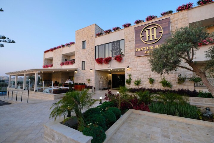 Hotel 95 of 106