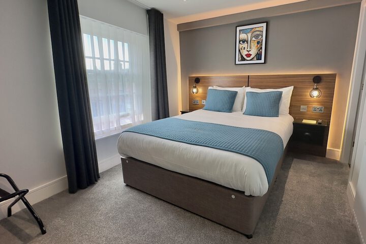Room 22 of 49