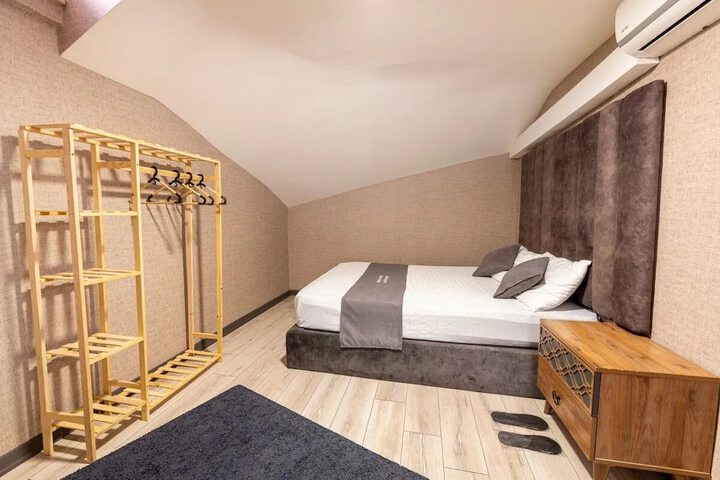 Room 25 of 50