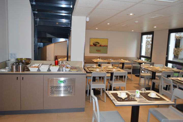 Breakfast area