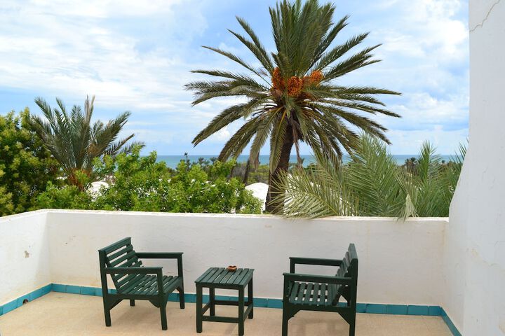 Terrace/Patio 9 of 46