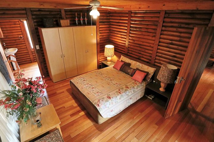 Room 4 of 21
