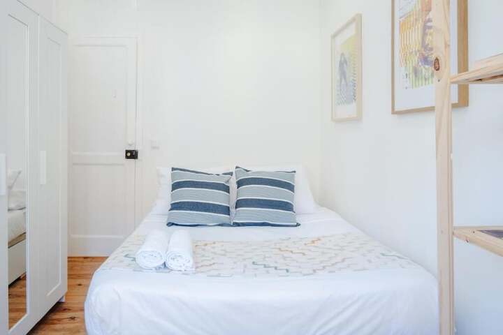 Room 9 of 21