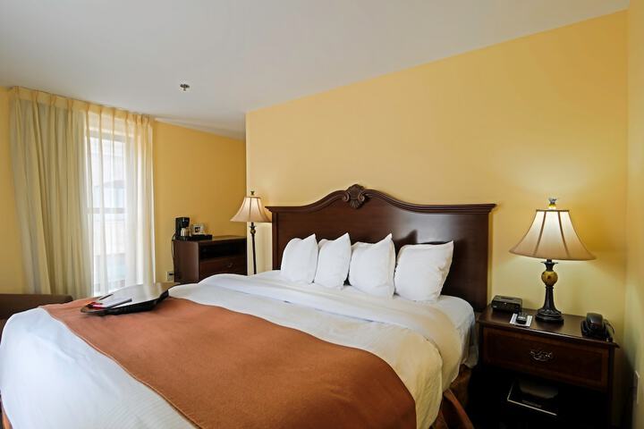 Room 7 of 36