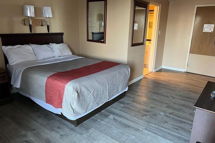 Room 13 of 46