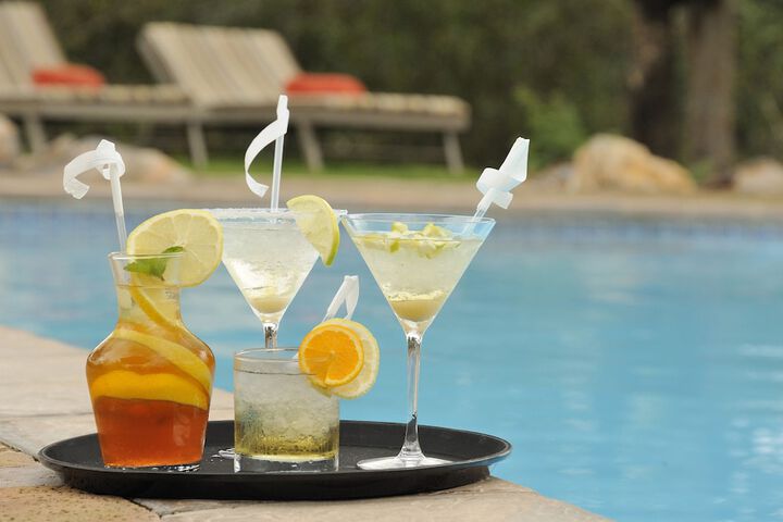 Hotel with Pool