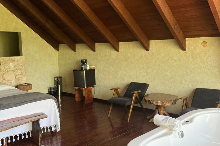 Room 78 of 244