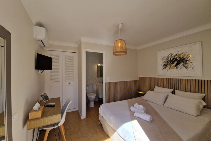 Room 3 of 46