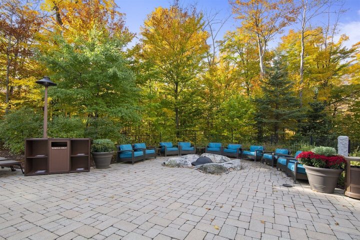Terrace/Patio 10 of 25
