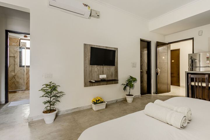 Room 9 of 29