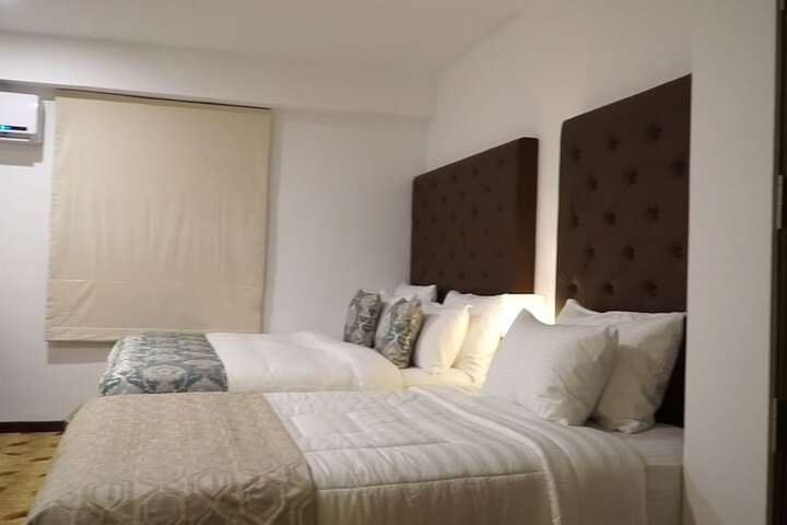 Room 7 of 29