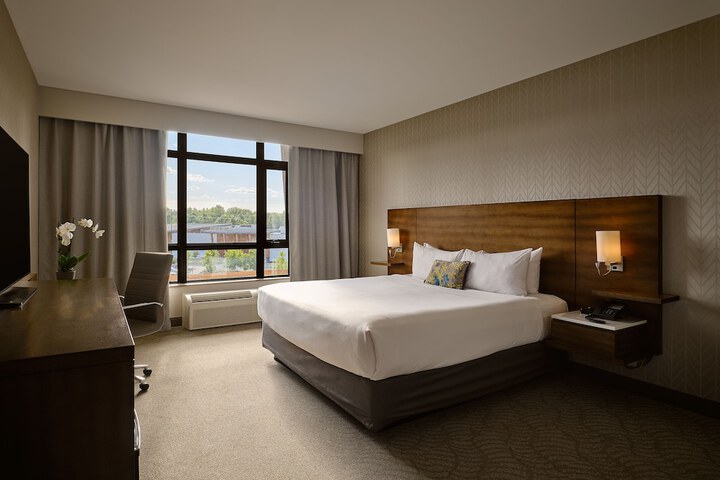 Standard King Room (13 of 27)