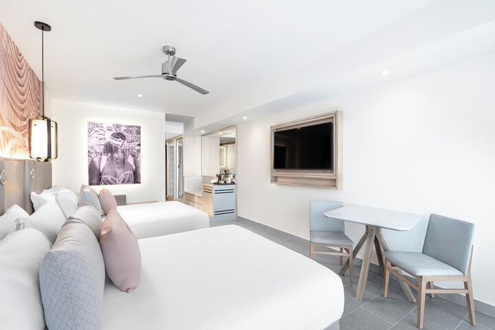 Room 7 of 235