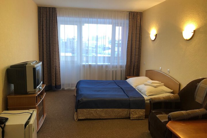 Room 8 of 116