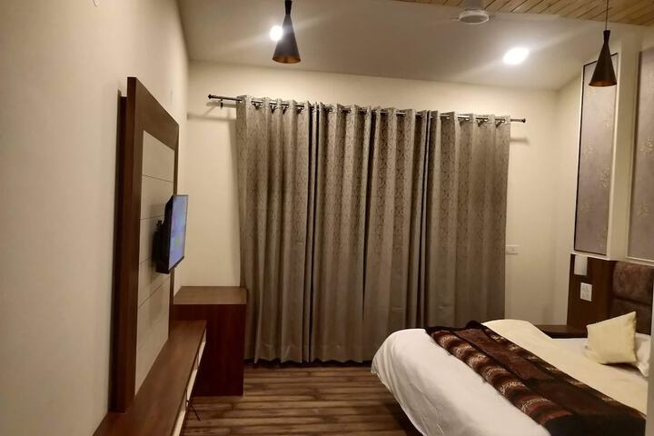 Room 14 of 54