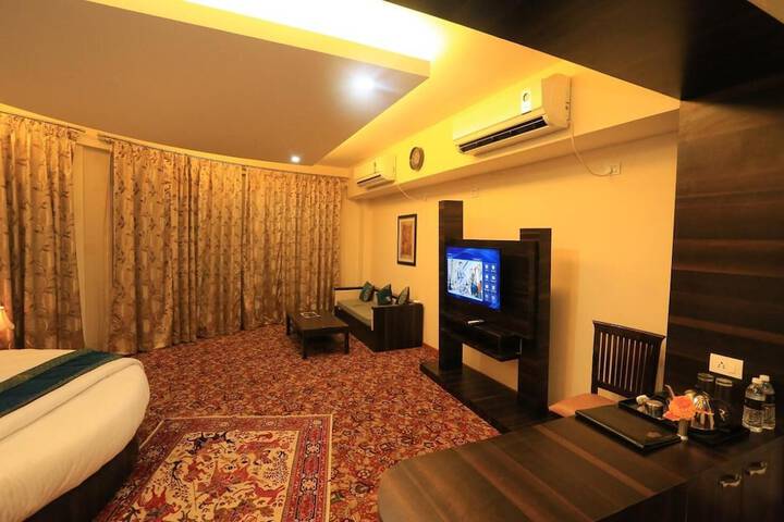 Room 9 of 22