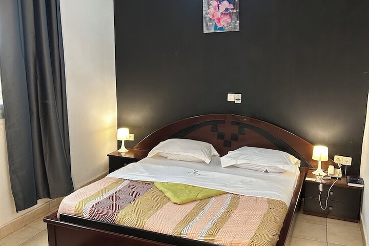 Room 35 of 307