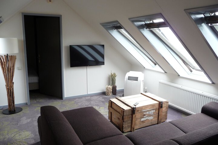 Room 7 of 39