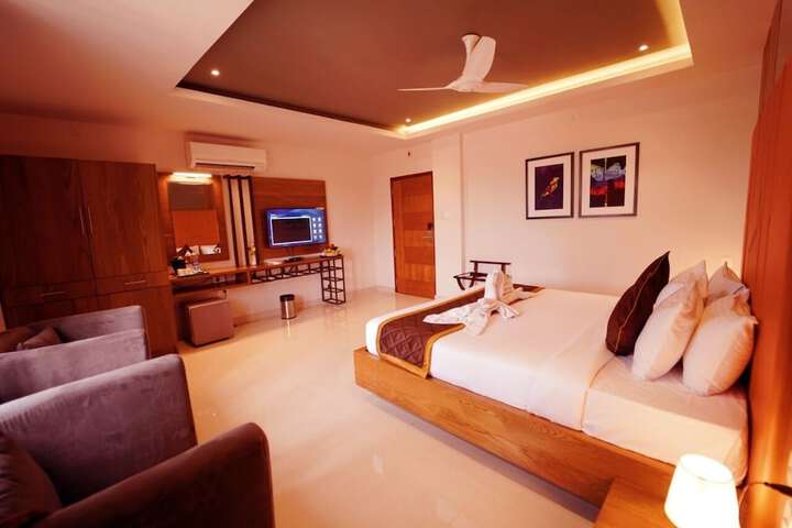 Room 6 of 46