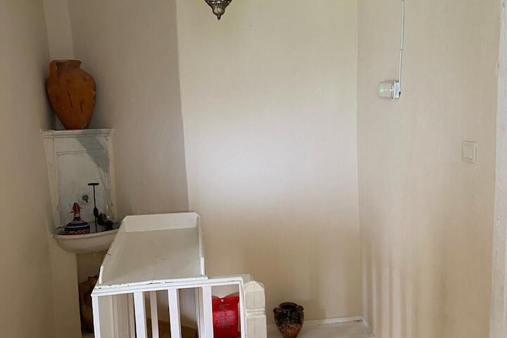 Room 65 of 263