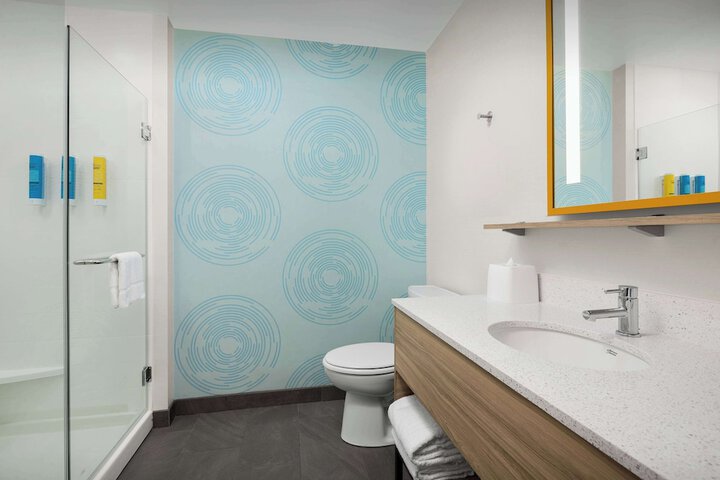 Room 18 of 34