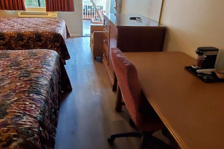 1 King Bed (36 of 65)