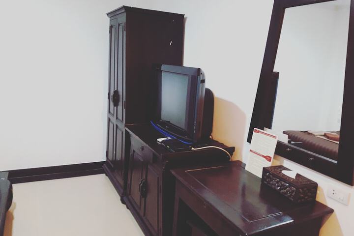 Room 17 of 48