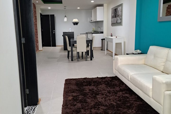 Room 15 of 123