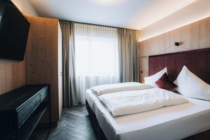 Room 151 of 505