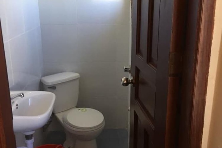 Room 10 of 17
