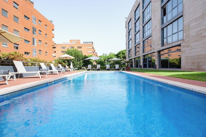 Pool Hotel