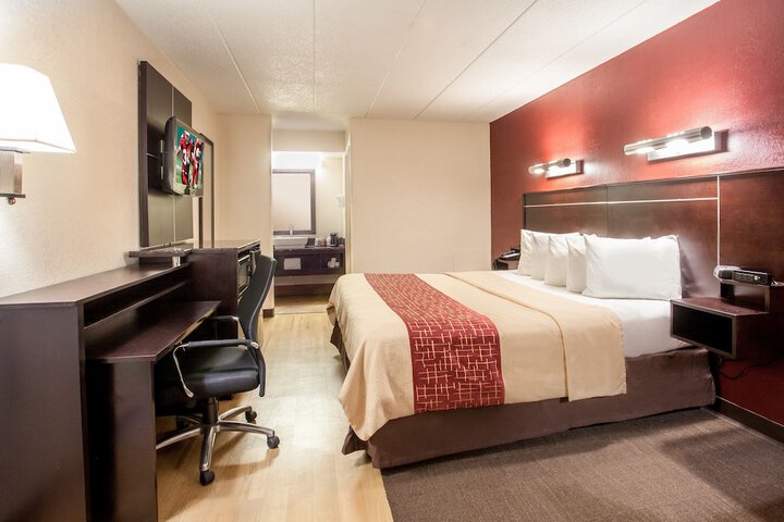 Superior King Bed (1 of 3)