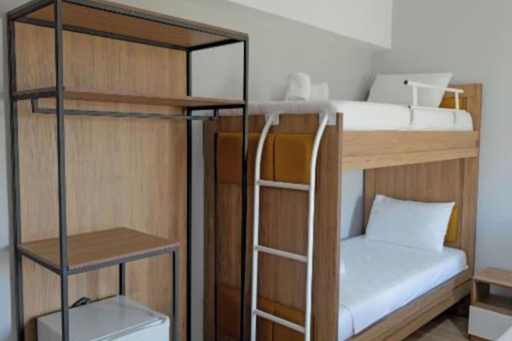 Room 8 of 96